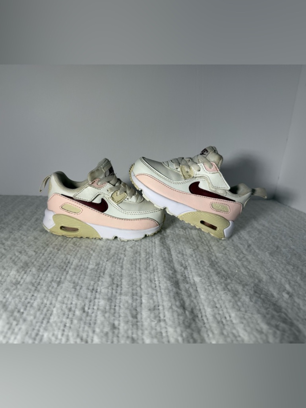 Nike Air Max Toddler Sneakers Size 7C Cream & Pink Color way 🔥
